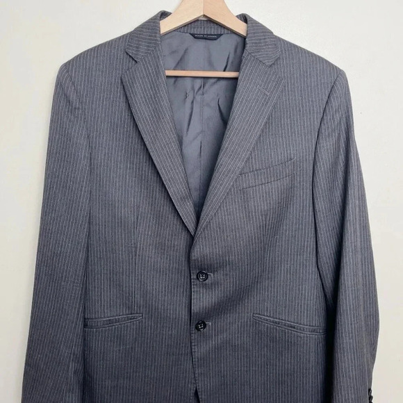 BANANA REPUBLIC Gray Pinstripe Men's Blazer - Picture 2 of 15